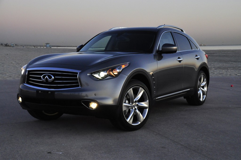 Infiniti FX II 50 5.0i V8 32V AWD (390 Hp)